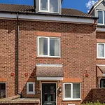 Lovely 3 Bed House, 8 People, With Street Parking! Hébergement de vacances