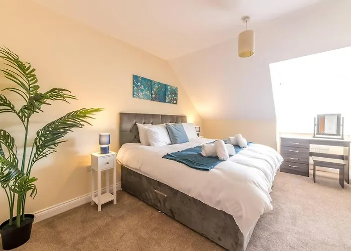 Luxury 3 Bed House, 8 People, With Street Parking! Casa vacanze *